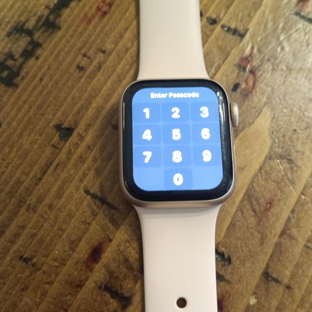 Apple Watch Series 4 40mm Gold Aluminum GPS A1977 Locked Parts Repair dd